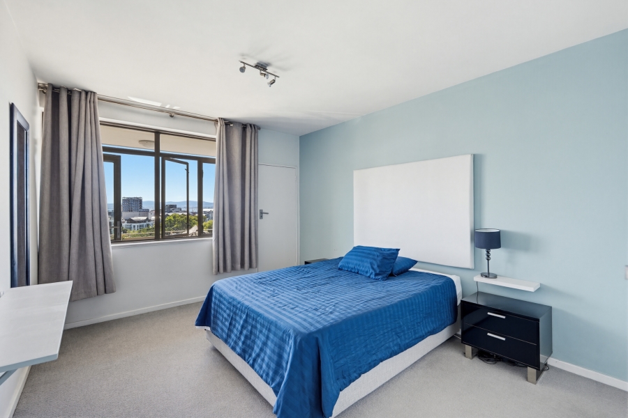 2 Bedroom Property for Sale in Green Point Western Cape